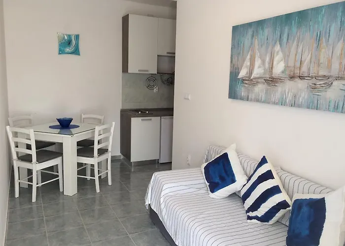 Morska Vila روغوزنيكا